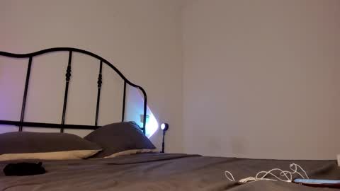 Snapshot of itsbellax chatting on 11.04.25 Isabella online show from 11.04.25