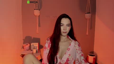 Snapshot of itscamill chatting on 01.10.25 camill online show from 01.10.25