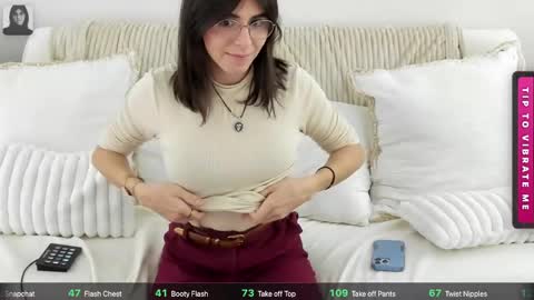 itschloelaurent online show from 05.22.26