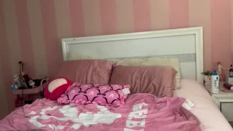 itsdaisypink online show from 03.21.26