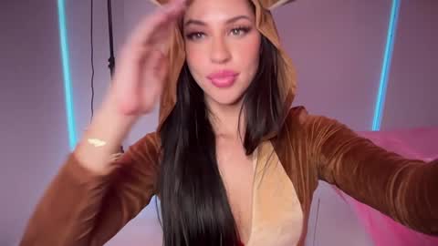 itskassielee online show from 12.24.24