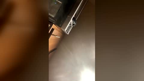 Snapshot of itslovefrank chatting on 12.03.25 itslovefrank online show from 12.03.25