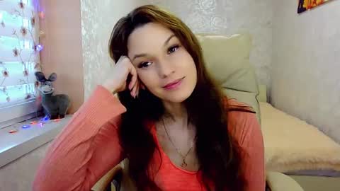 Snapshot of itslunaday chatting on 02.12.25 itslunaday online show from 02.12.25