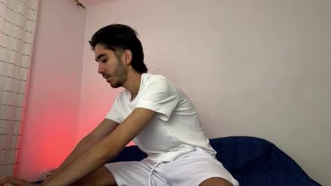 Snapshot of itsmartin_ chatting on 02.15.26 itsmartin_ online show from 02.15.26