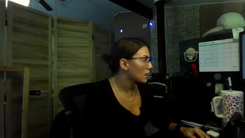 ItsMeSophie X online show from 09.10.25