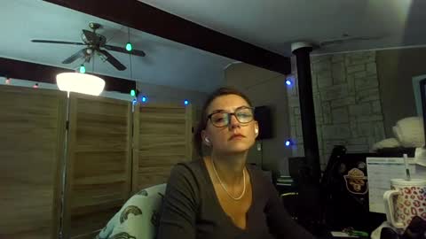 ItsMeSophie X online show from 09.29.25