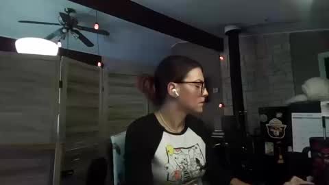 ItsMeSophie X online show from 10.14.25