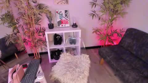 itsmroom online show from 03.18.26