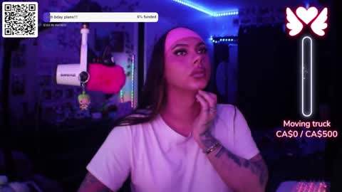 Snapshot of itsnickibabyy chatting on 11.12.25 Nicki Foxx online show from 11.12.25