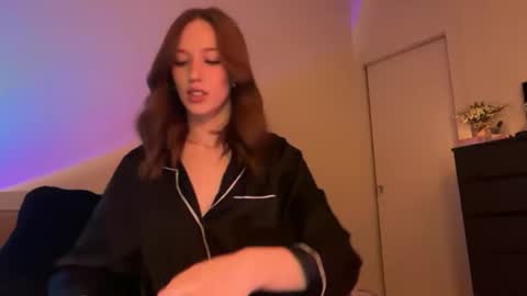 Snapshot of itssheababy chatting on 12.21.25 Shea online show from 12.21.25