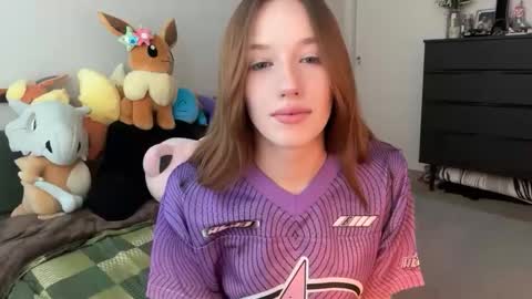 Snapshot of itssheababy chatting on 02.08.26 Shea online show from 02.08.26