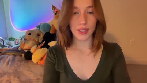 Snapshot of itssheababy chatting on 03.10.26 Shea online show from 03.10.26