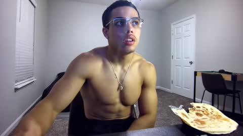 Snapshot of itstarzan chatting on 12.18.24 TARZAN online show from 12.18.24