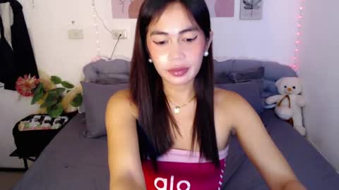 Snapshot of itsurgil_kloeh chatting on 07.19.26 itsurgil_kloeh online show from 07.19.26