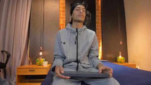 Snapshot of itszairen chatting on 02.09.26 itszairen online show from 02.09.26