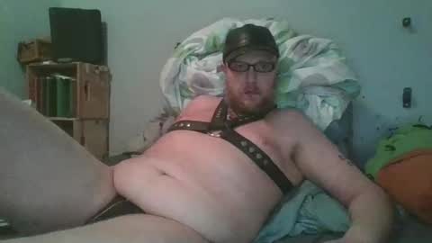 Snapshot of ittakesfiveseconds chatting on 02.25.26 its complicated online show from 02.25.26