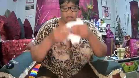 Snapshot of itumeleng74 chatting on 09.28.25 itumeleng74 online show from 09.28.25