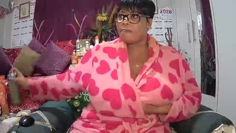 Snapshot of itumeleng74 chatting on 12.22.25 itumeleng74 online show from 12.22.25