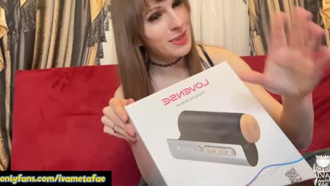 Snapshot of ivametafae chatting on 01.04.25 Iva MetaFae online show from 01.04.25