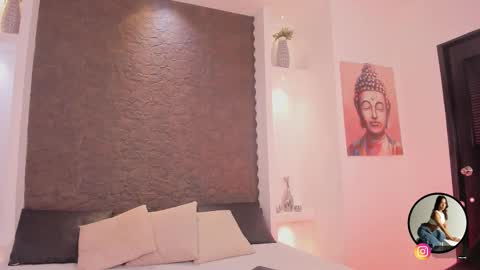 Snapshot of ivana_hall chatting on 09.26.25 ivana_hall online show from 09.26.25