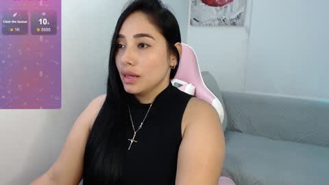 Snapshot of ivanacooper chatting on 01.01.25 ivana online show from 01.01.25