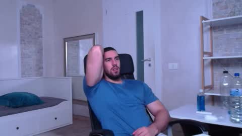 Snapshot of ivanhydee chatting on 09.17.25 IvanHydee online show from 09.17.25