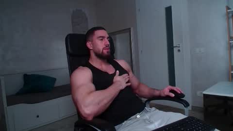 Snapshot of ivanhydee chatting on 01.10.26 IvanHydee online show from 01.10.26