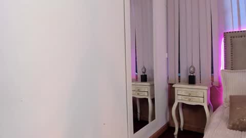 Snapshot of ivanna_west chatting on 02.19.25 Ivanna West online show from 02.19.25