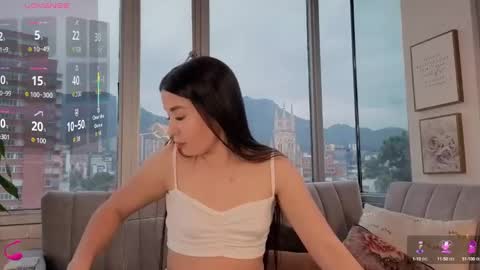 Snapshot of ivanna_west chatting on 09.29.25 Ivanna West online show from 09.29.25