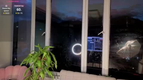 Snapshot of ivanna_west chatting on 10.02.25 Ivanna West online show from 10.02.25