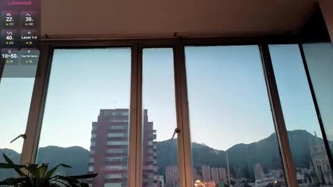 Snapshot of ivanna_west chatting on 10.23.25 Ivanna West online show from 10.23.25