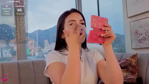 Snapshot of ivanna_west chatting on 11.17.25 Ivanna West online show from 11.17.25