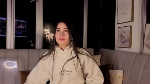 Snapshot of ivanna_west chatting on 12.03.25 Ivanna West online show from 12.03.25