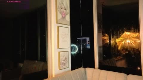 Snapshot of ivanna_west chatting on 04.01.26 Ivanna West online show from 04.01.26