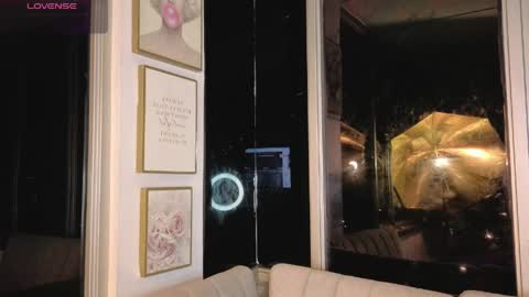 Snapshot of ivanna_west chatting on 04.09.26 Ivanna West online show from 04.09.26