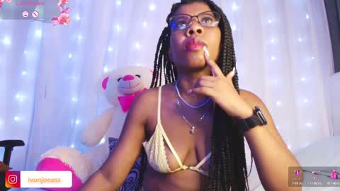  Ivon  Miss Jones  online show from 03.08.25