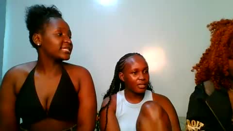 Snapshot of ivory_mae chatting on 08.06.26 ivory_mae online show from 08.06.26