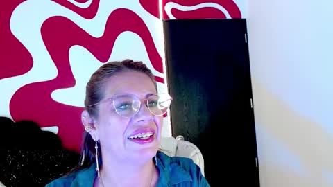 Snapshot of ivory_mistress chatting on 05.22.26 ivory_mistress online show from 05.22.26