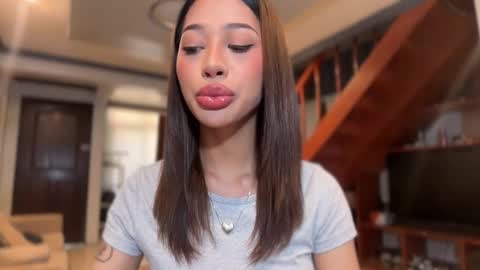 kirstenelsie online show from 02.05.26