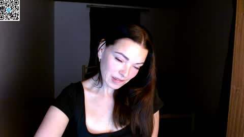 Snapshot of ivorymuse chatting on 05.05.26 Lana online show from 05.05.26