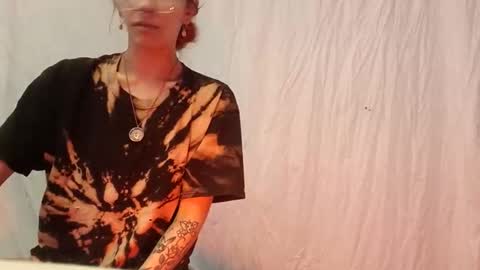 ivorytrixx online show from 12.01.25