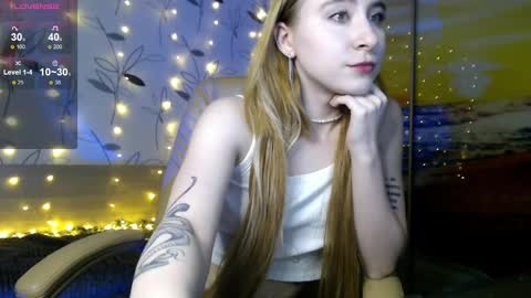 Snapshot of ivy_dean_ chatting on 03.05.25 Ivy online show from 03.05.25