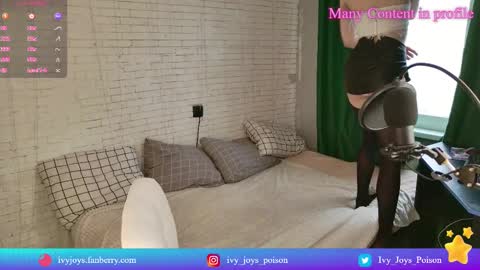 Snapshot of ivy_joys chatting on 02.22.25 I v y online show from 02.22.25