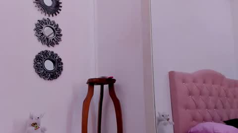 Snapshot of ivy_scorpio chatting on 02.14.26 ivy_scorpio online show from 02.14.26