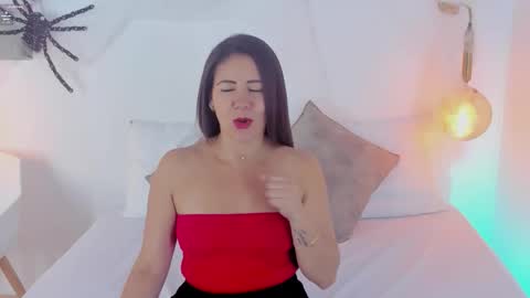 Ivy  online show from 10.28.25