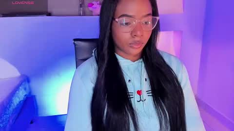 i v y  b l i s s online show from 01.30.25