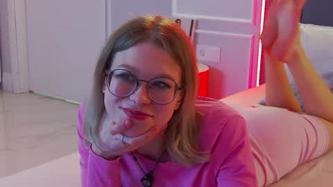  Ivy  online show from 02.06.26