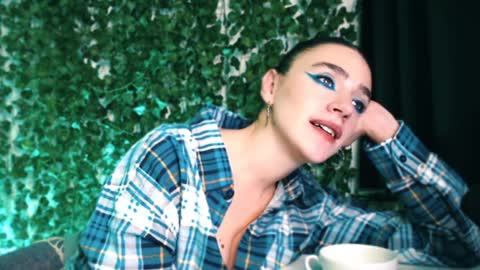 Miss Ivy online show from 12.23.24