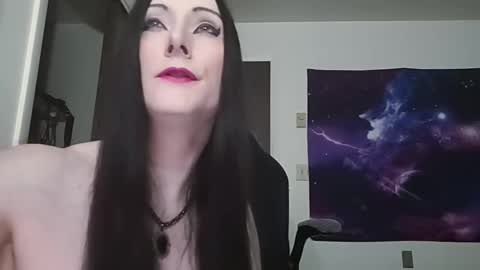 IvyRose499 online show from 09.15.25