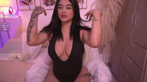 Snapshot of ivyrose_ chatting on 09.20.25 Annie online show from 09.20.25